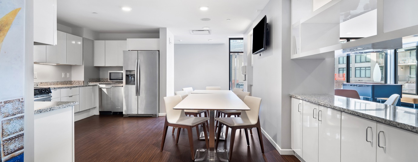 Petfriendly apartments in Cleveland, OH The Flats at East Bank